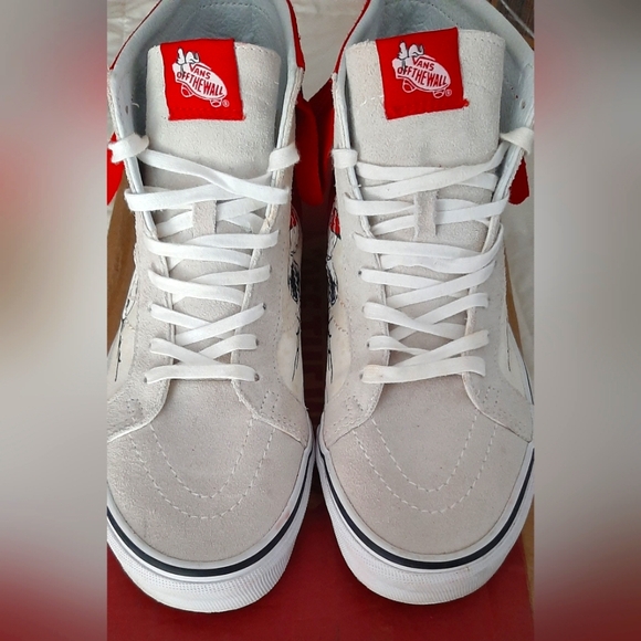 Vans X Peanuts Sk8-Hi Moc Dog House - Picture 12 of 16